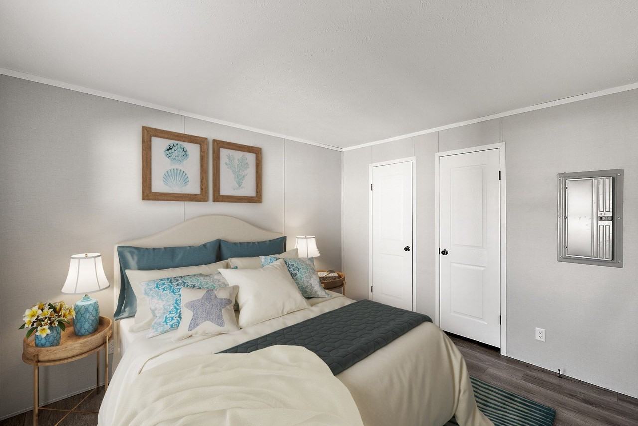 715 Elmdale Ln E - Photo 5 of 30