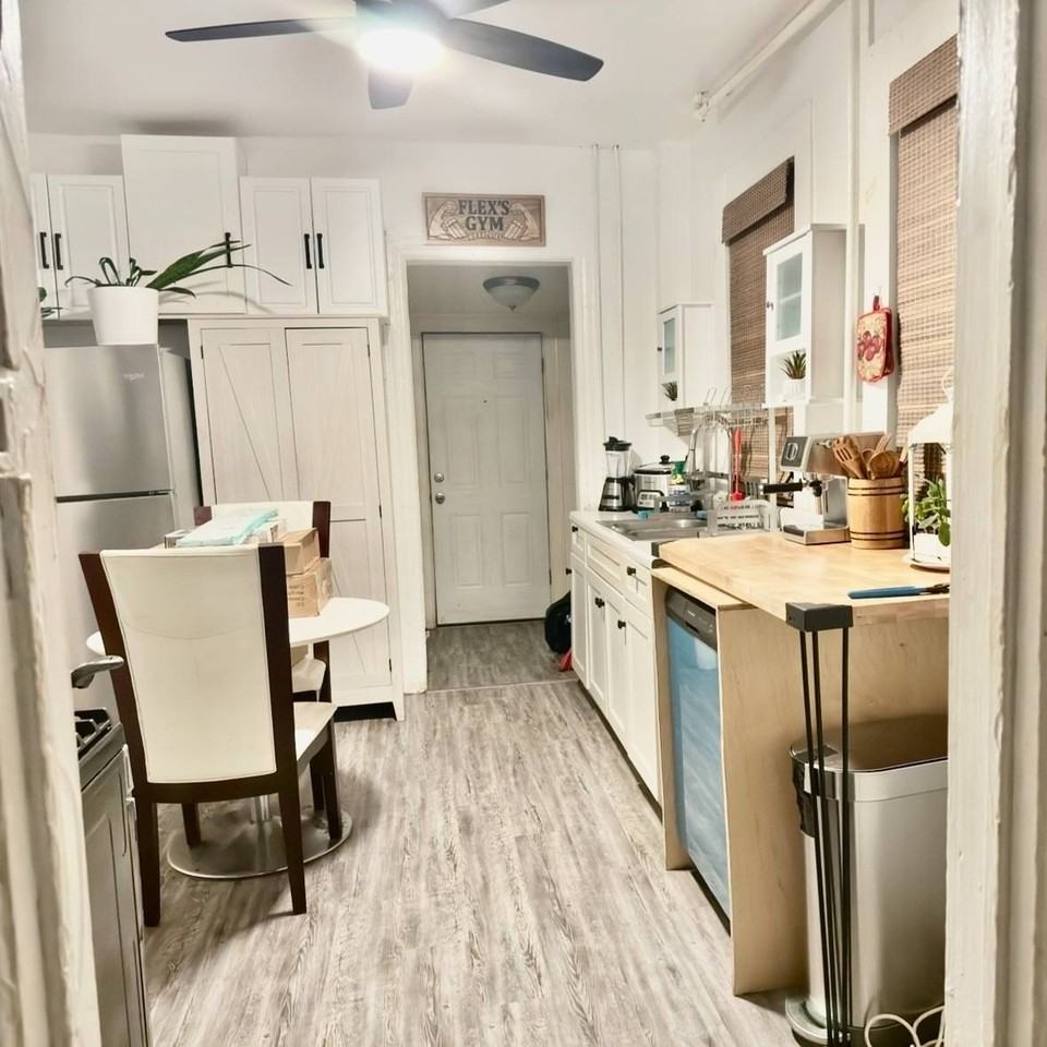 248 Lawrence Ave - Photo 6 of 6