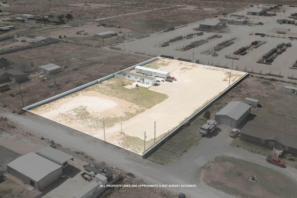 7115 N County Road 1297 - Photo 5 of 15