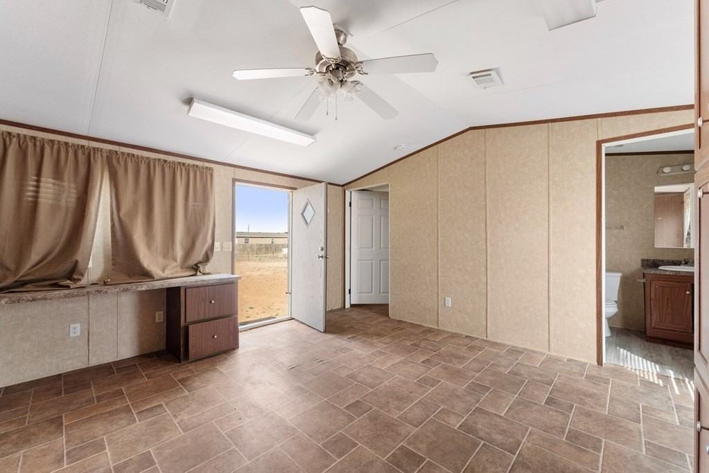 5300 N County Road 1125 - Photo 4 of 19