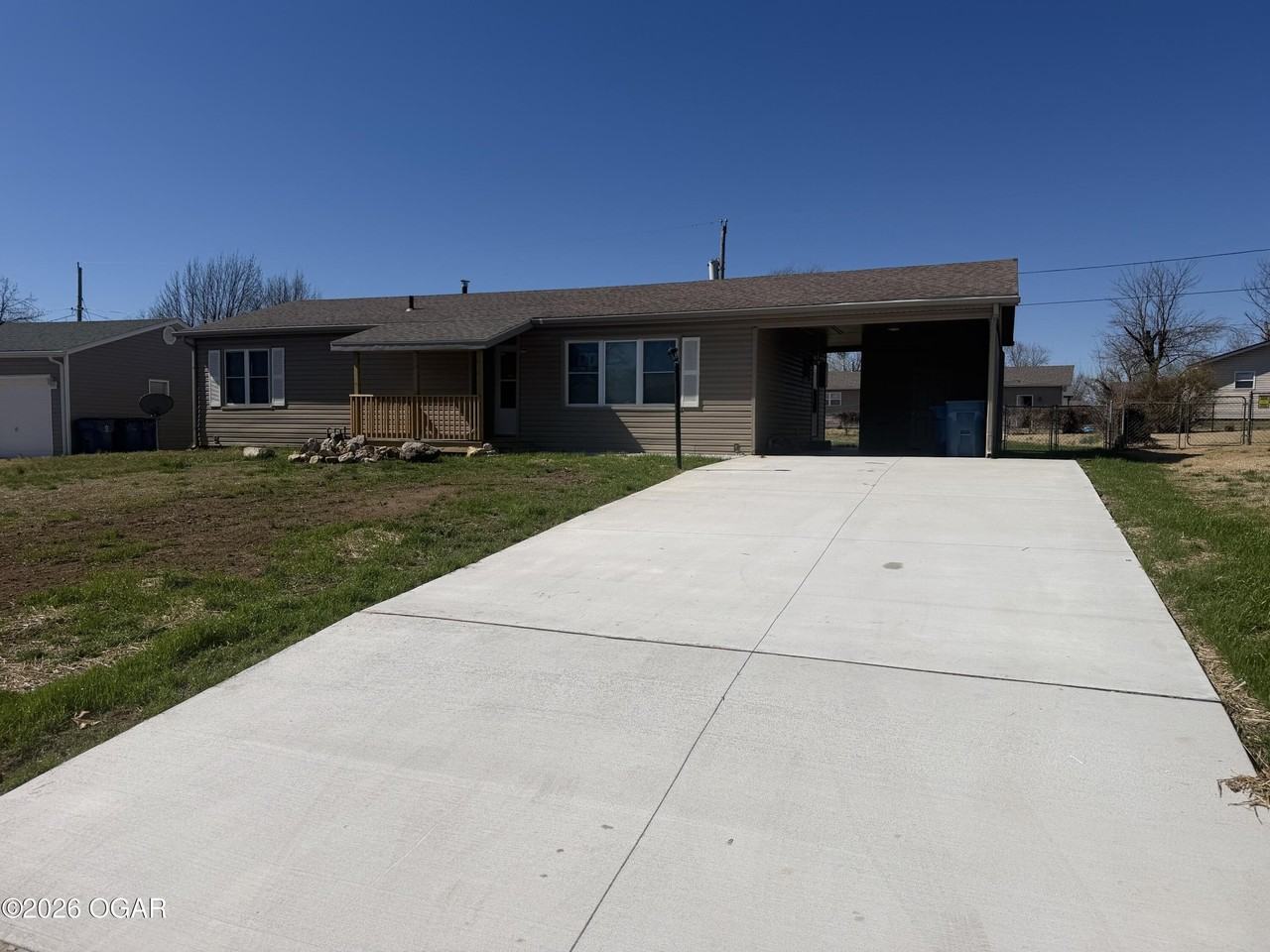 2312 S Patterson Ave - Photo 2 of 19