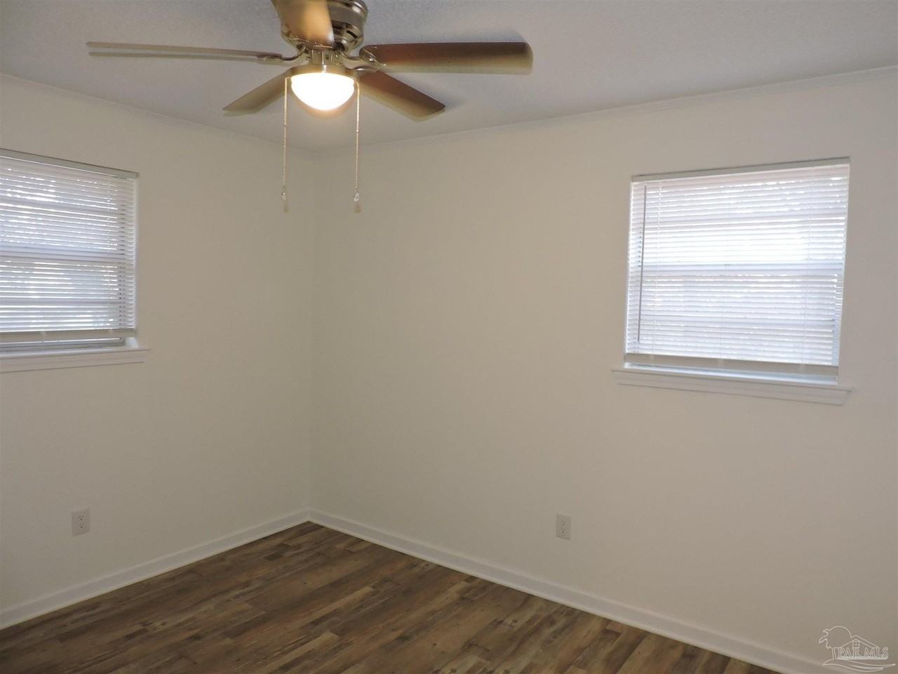 11617 Amy Ave - Photo 7 of 15