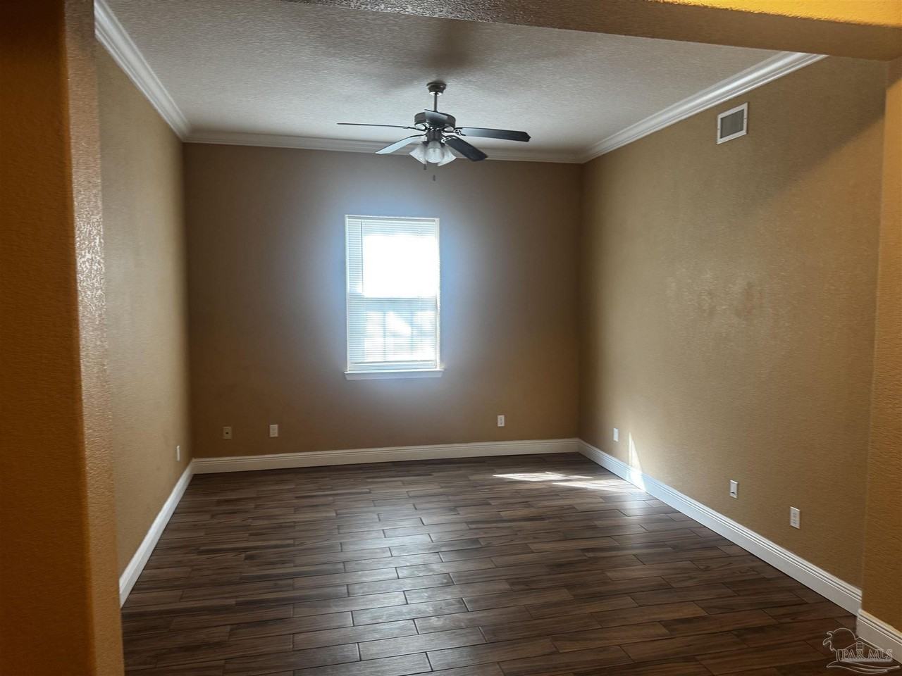 7071 Lake Joanne Dr Apt 2b - Photo 4 of 19