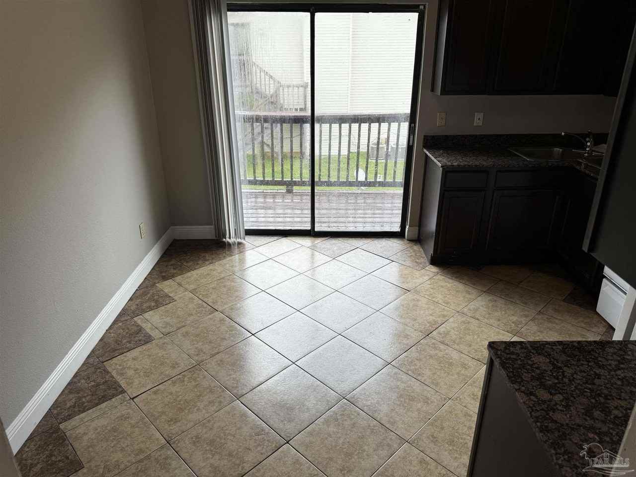 8810 Fowler Ave Apt D - Photo 3 of 10