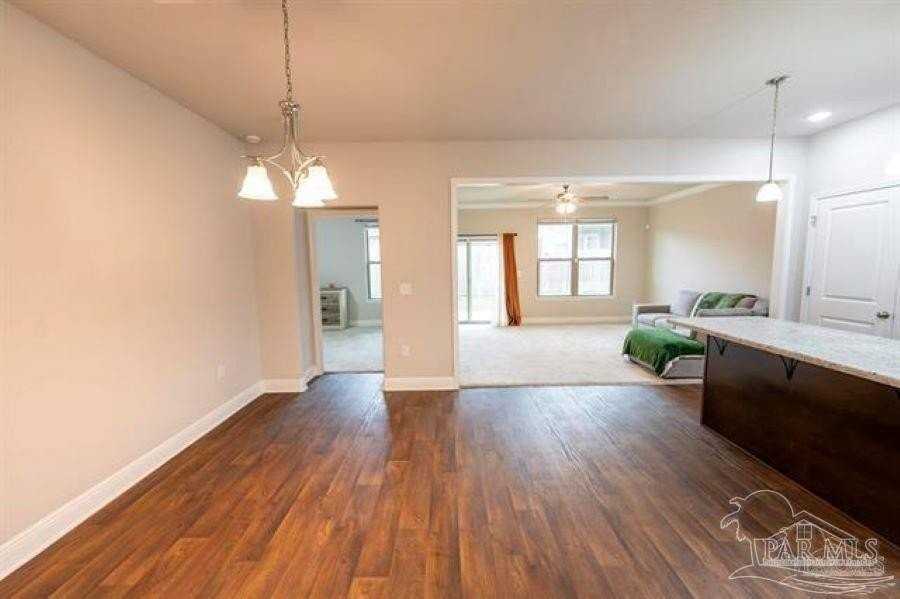 1060 Bretts Way - Photo 5 of 22