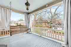 114 E Maple St - Photo 1 of 1