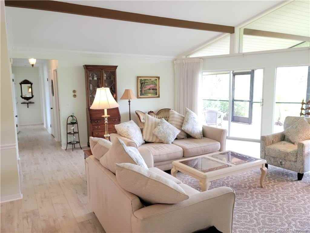 3543 Se Fairway E - Photo 4 of 34