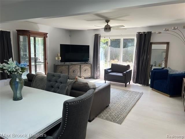 4842 Merwin Rd - Photo 4 of 13