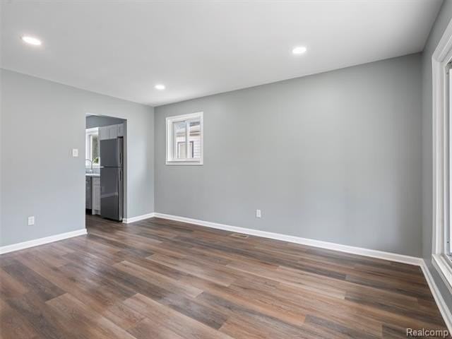 396 W Pearl Ave - Photo 5 of 16