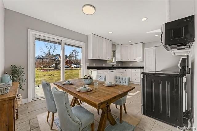 880 Hemingway Rd - Photo 6 of 21