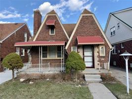 featured image of 6120 Middlesex St