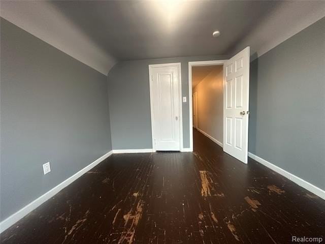 11566 Sanford St - Photo 2 of 14