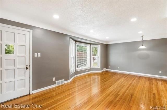 4313 Berkshire Rd - Photo 6 of 17