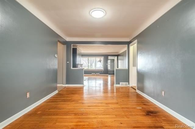 21135 Virginia Ave - Photo 7 of 33