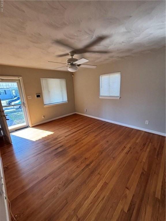 5404 Douglas St - Photo 6 of 14