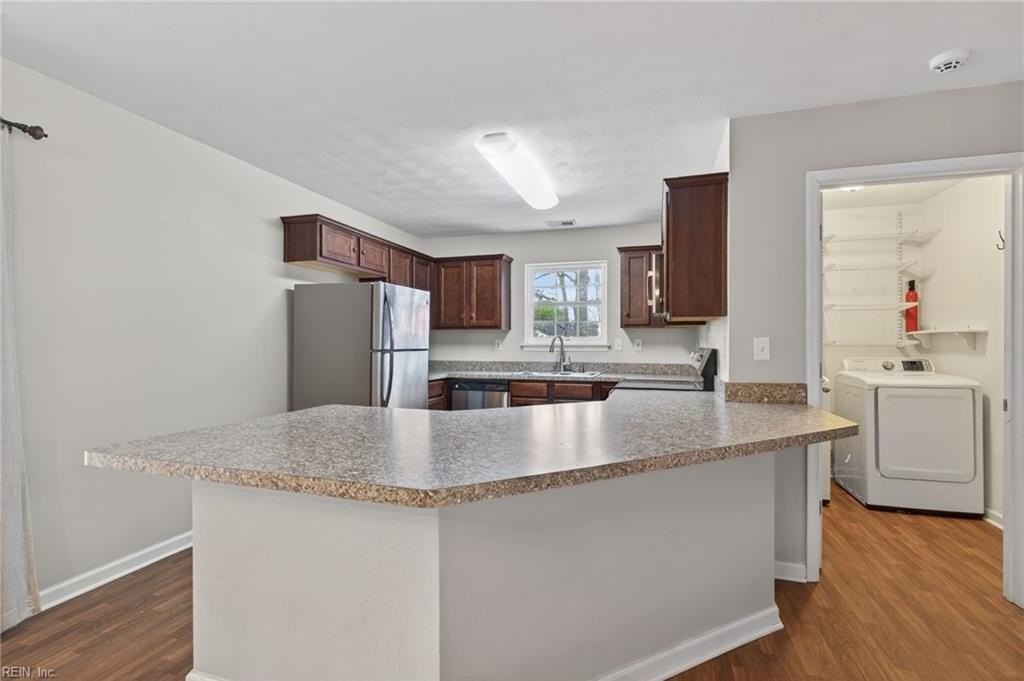 4617 Liberton Ct - Photo 5 of 24