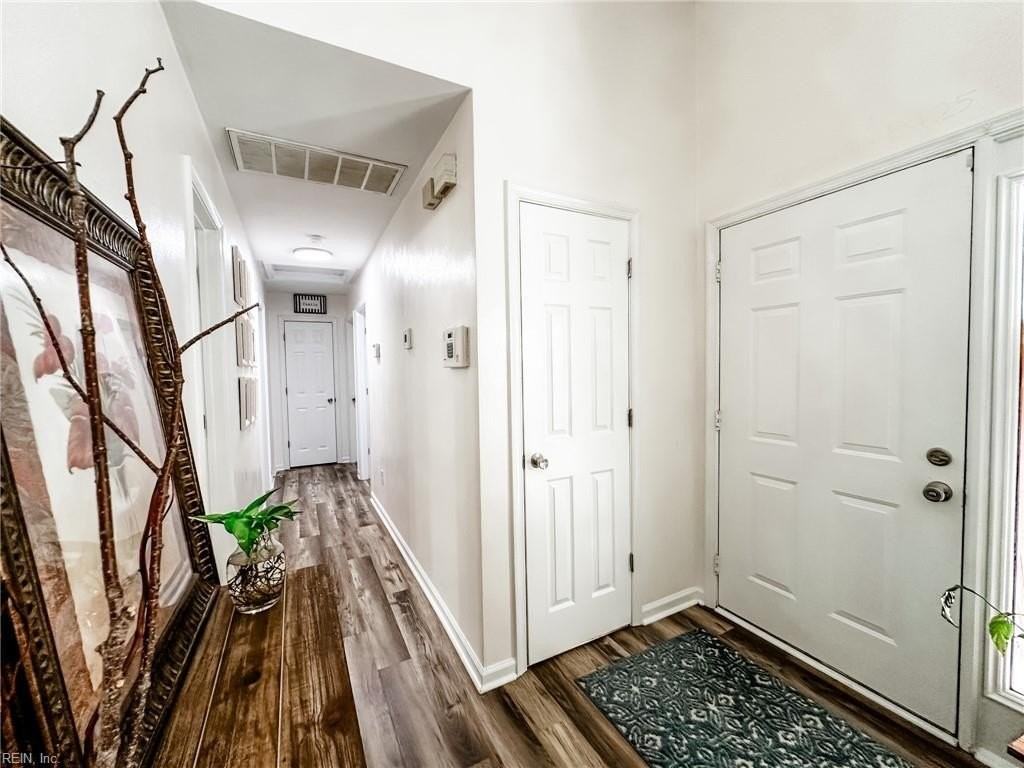 5613 Nathaniel St - Photo 5 of 37