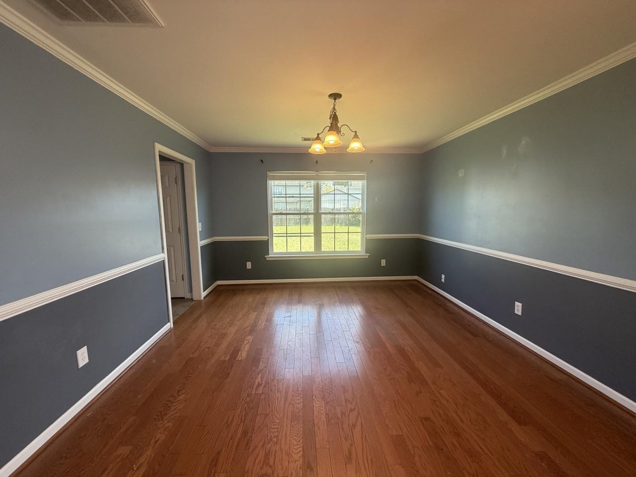 575 Batty Way - Photo 5 of 42