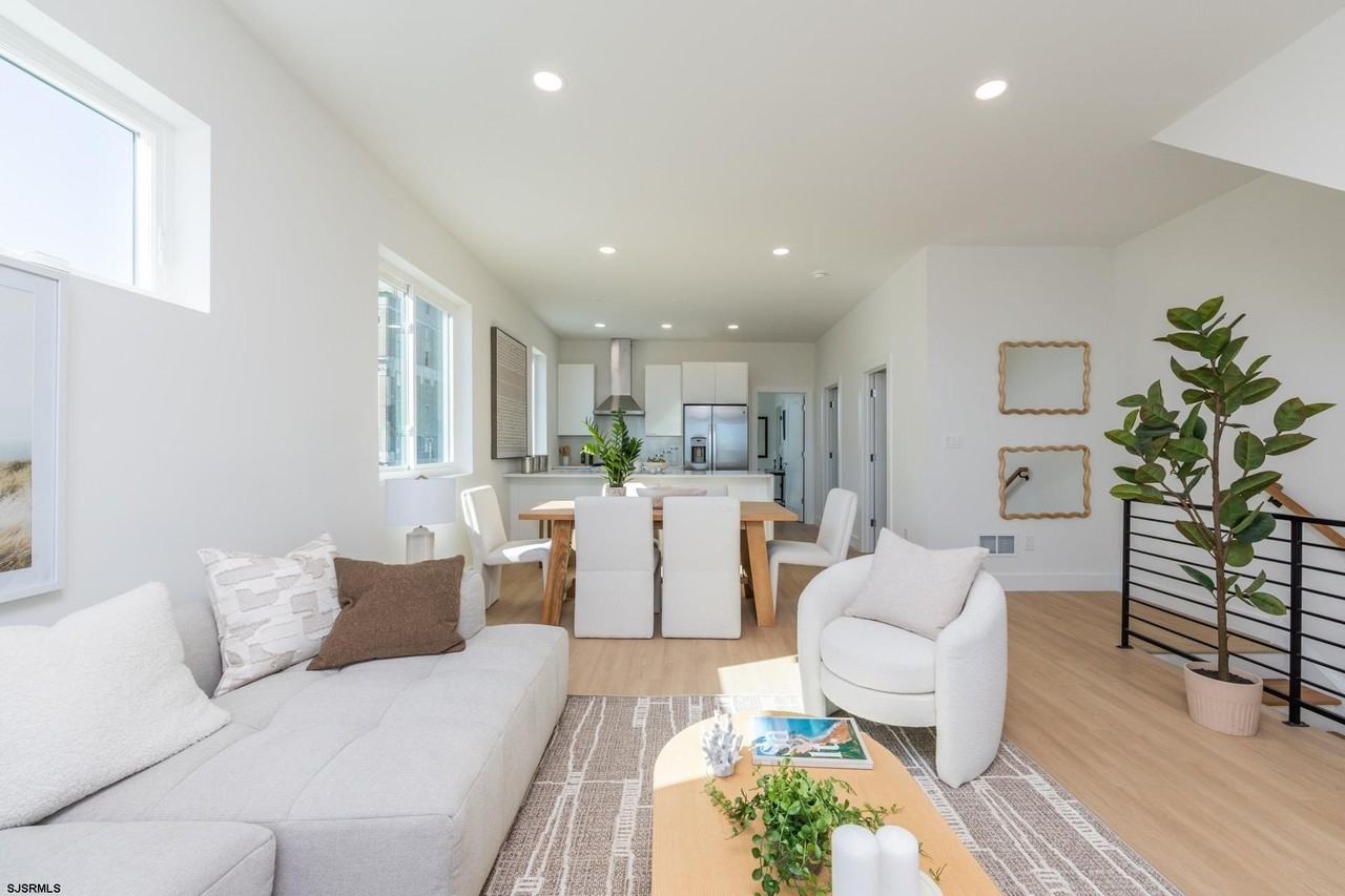 109B S Westminster Ave - Photo 7 of 50