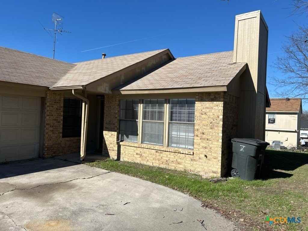 1801 Lea Ann Dr - Photo 3 of 12