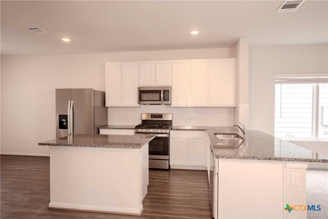 141 Everglades Drive - Photo 4 of 15