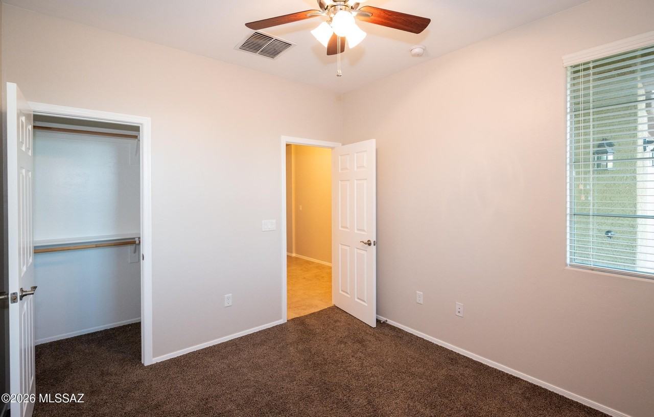 12047 N Golden Mirror Dr - Photo 3 of 22