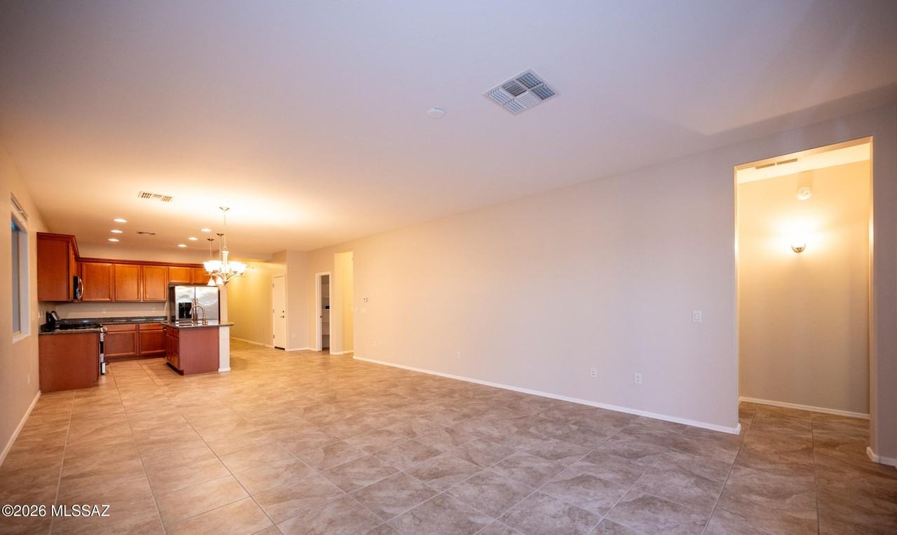 12159 N Golden Mirror Dr - Photo 5 of 17