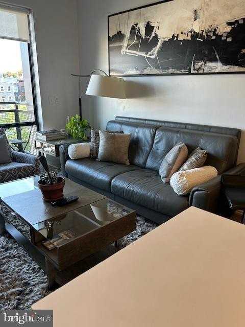 1550 11th St Nw Apt 307 - Photo 6 of 9