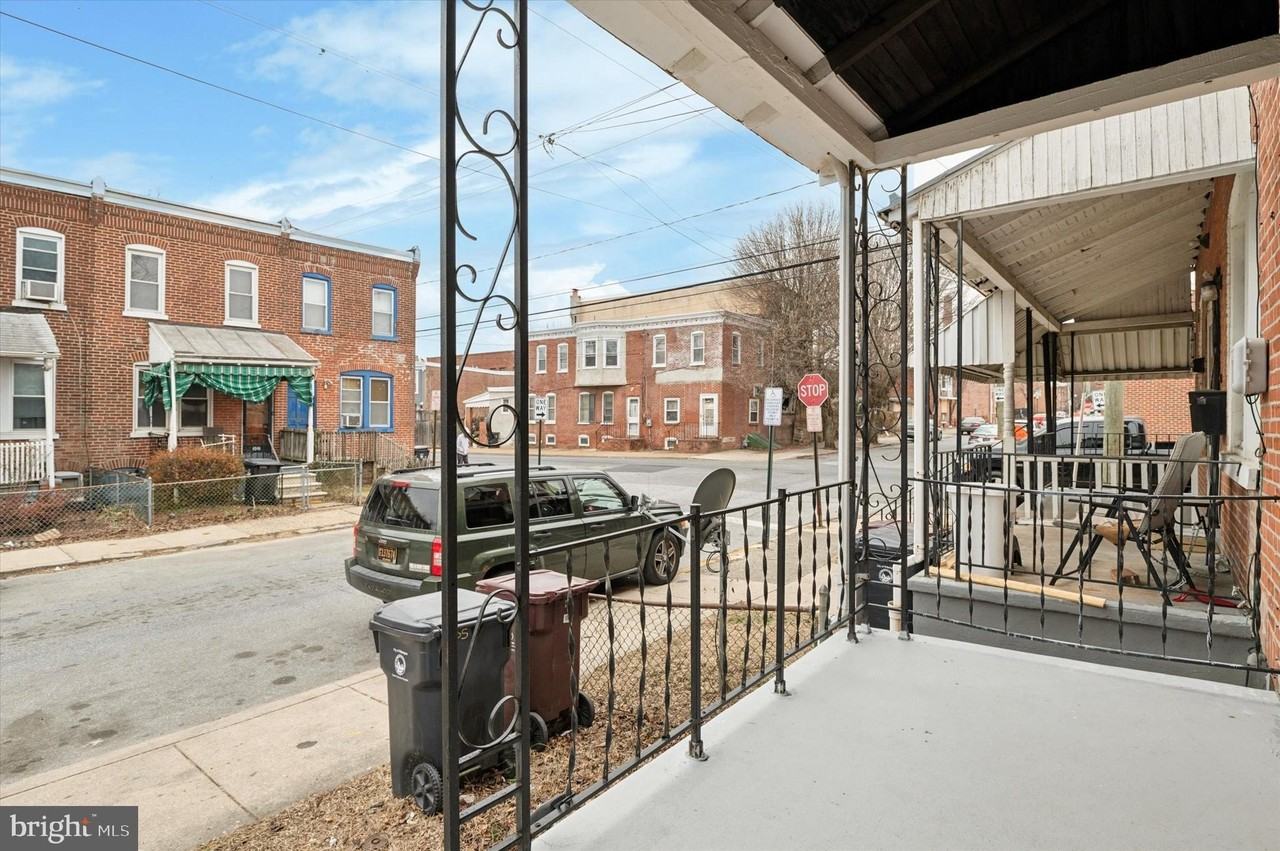 305 E 22nd St - Photo 2 of 15