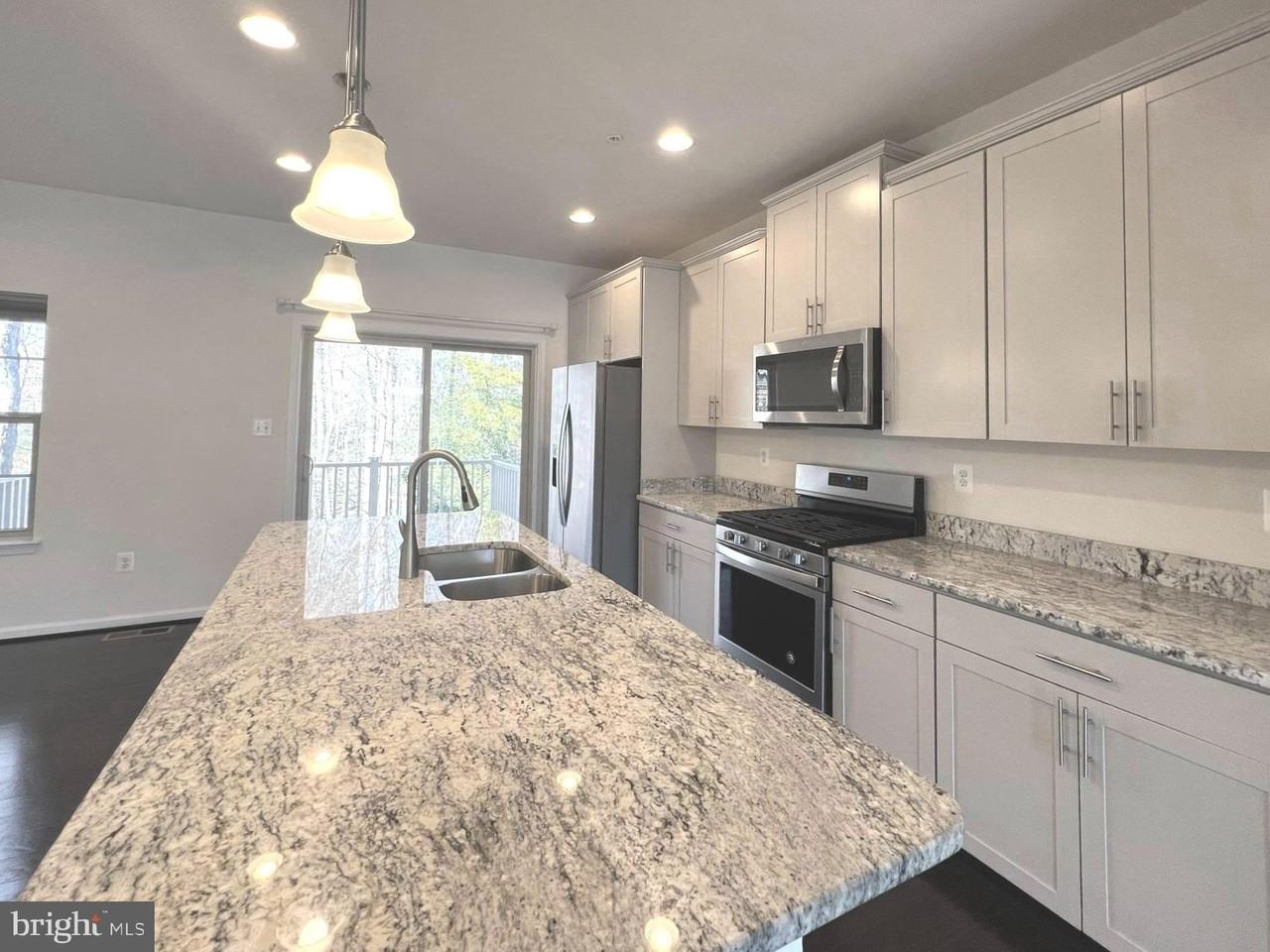 620 Shore Forest Dr - Photo 3 of 23