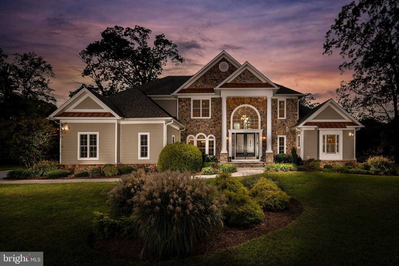 1576 Bay Head Rd - Photo 3 of 50