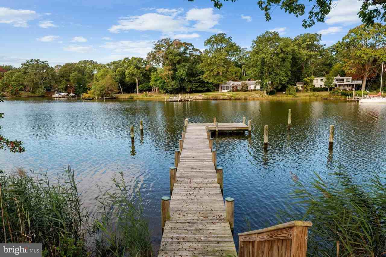 1576 Bay Head Rd - Photo 6 of 50