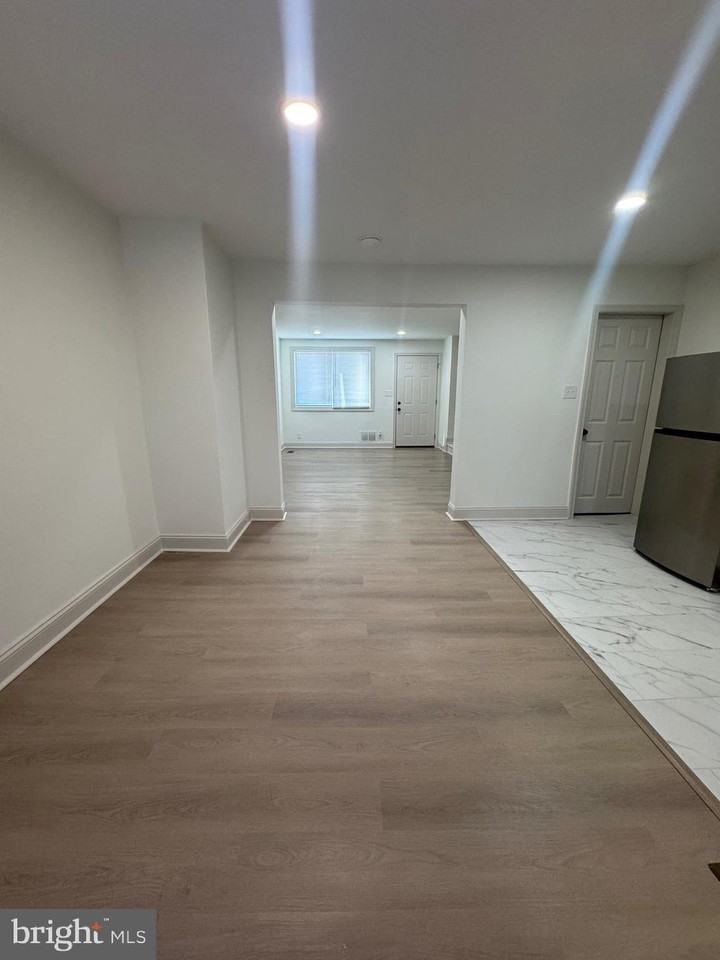 1223 N Augusta Ave - Photo 4 of 13