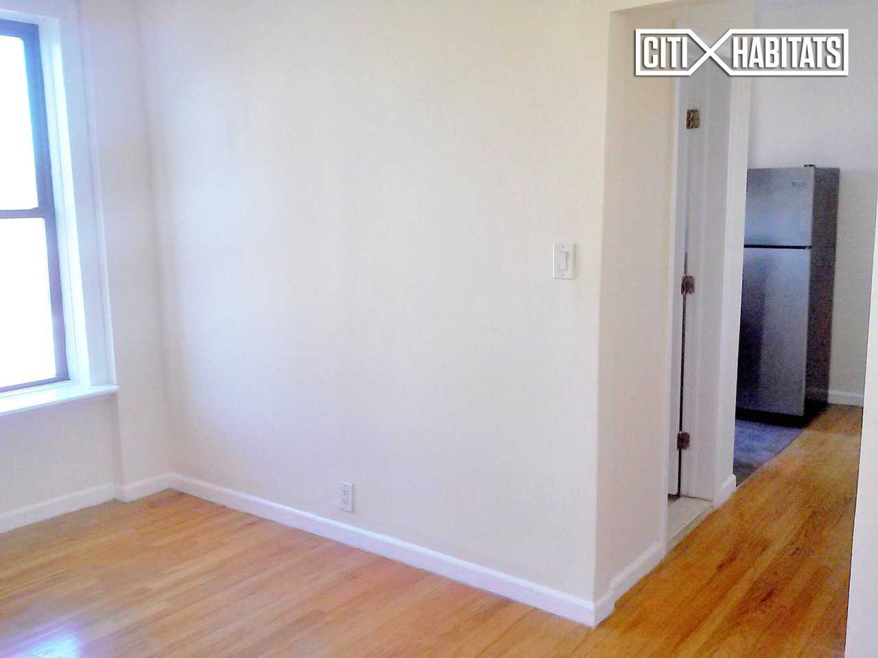 14th St #3D - Photo 3 of 5