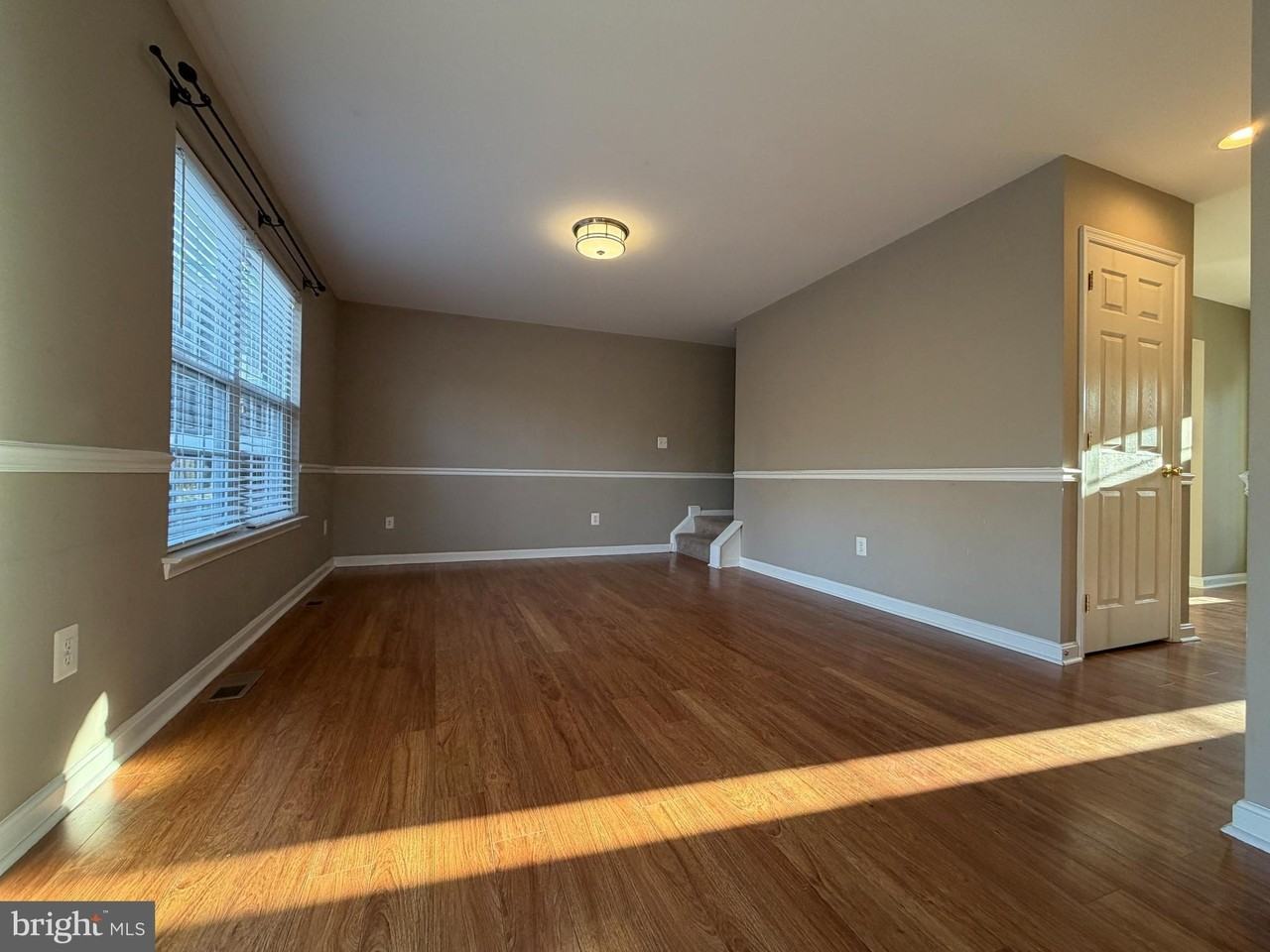 8910 Louisville Ave - Photo 4 of 21