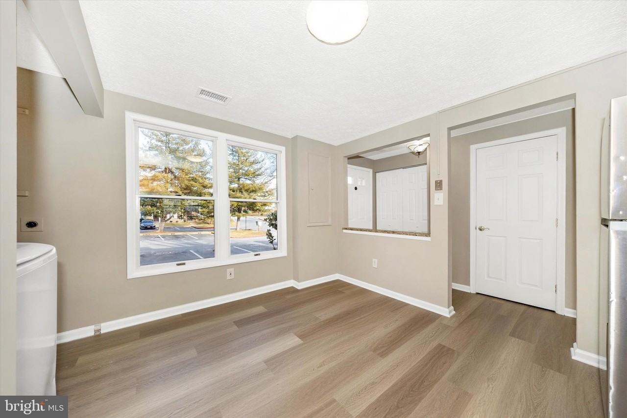 103 Savannah Ct - Photo 6 of 50