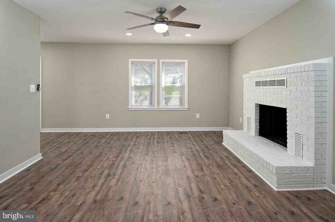 6343 Montgomery Rd - Photo 4 of 40