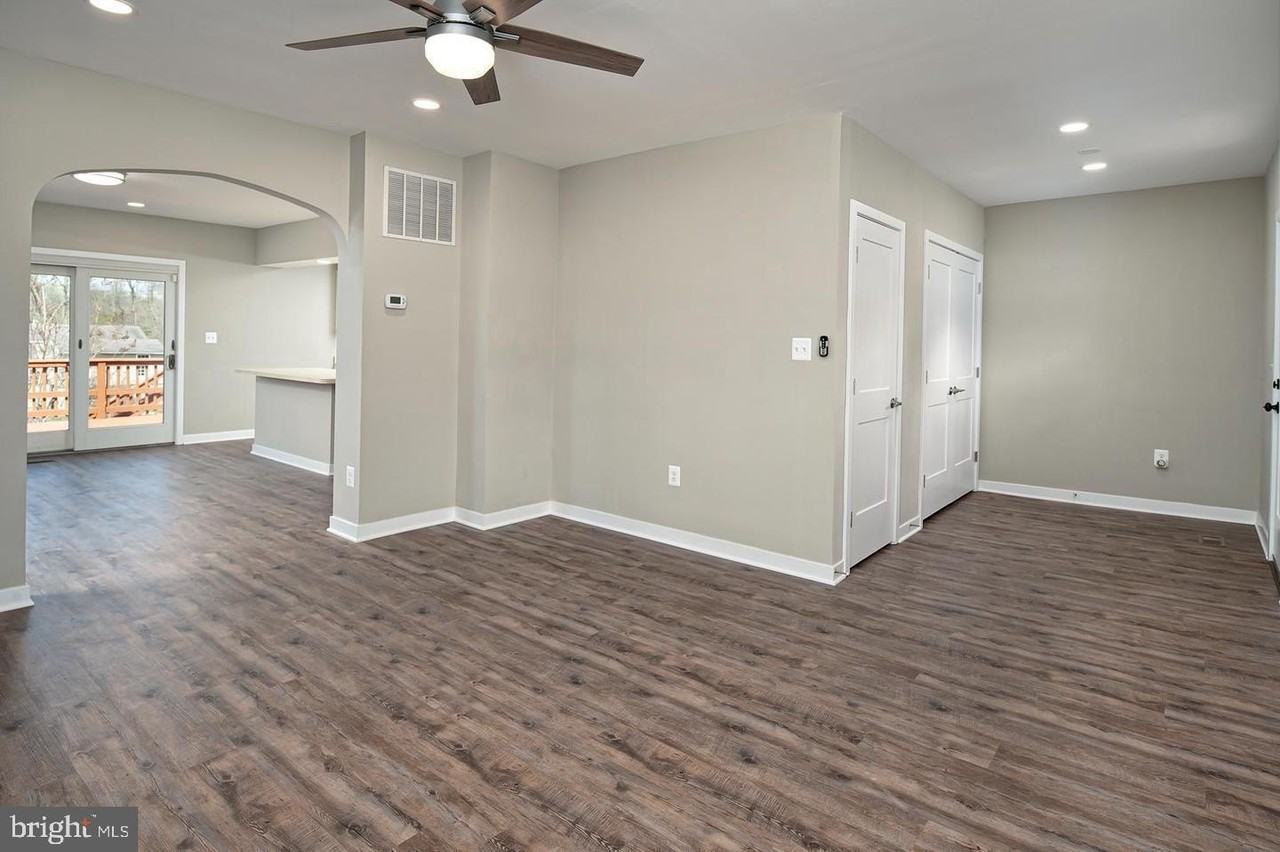 6343 Montgomery Rd - Photo 5 of 40