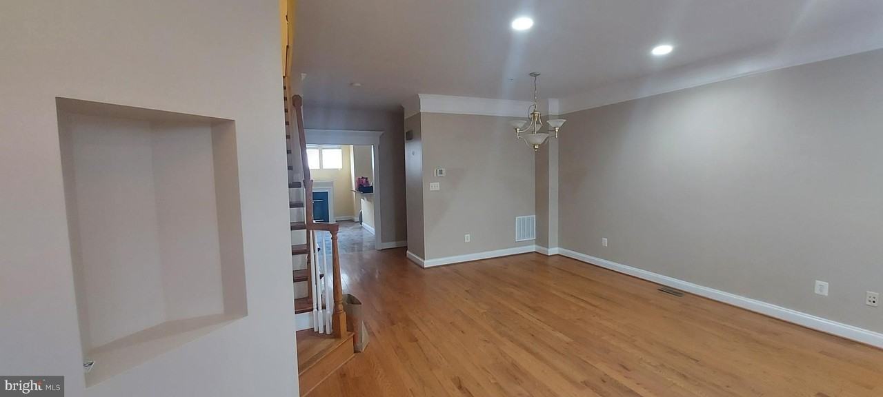 11808 Oxbridge Dr - Photo 2 of 27