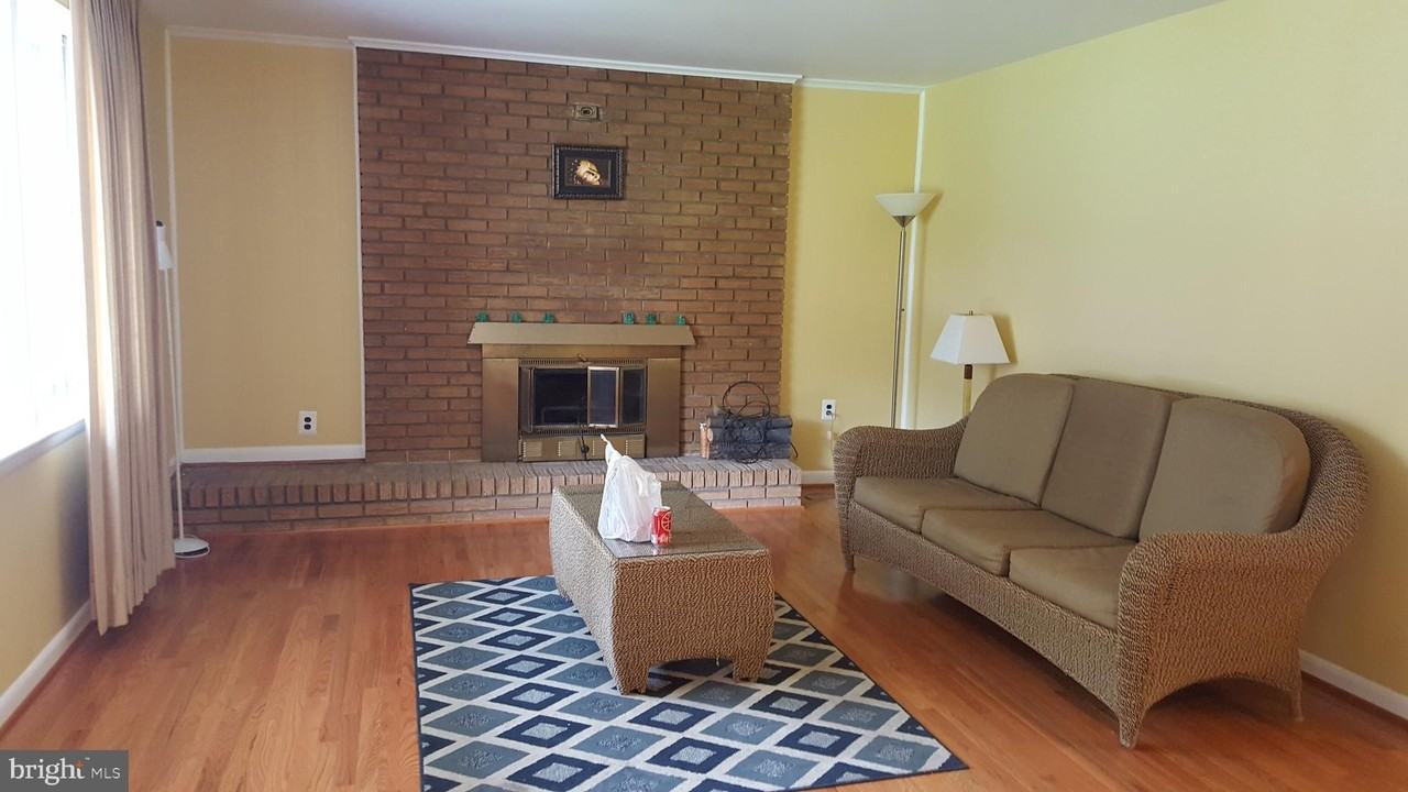 9210 Saint Andrews Pl - Photo 5 of 19