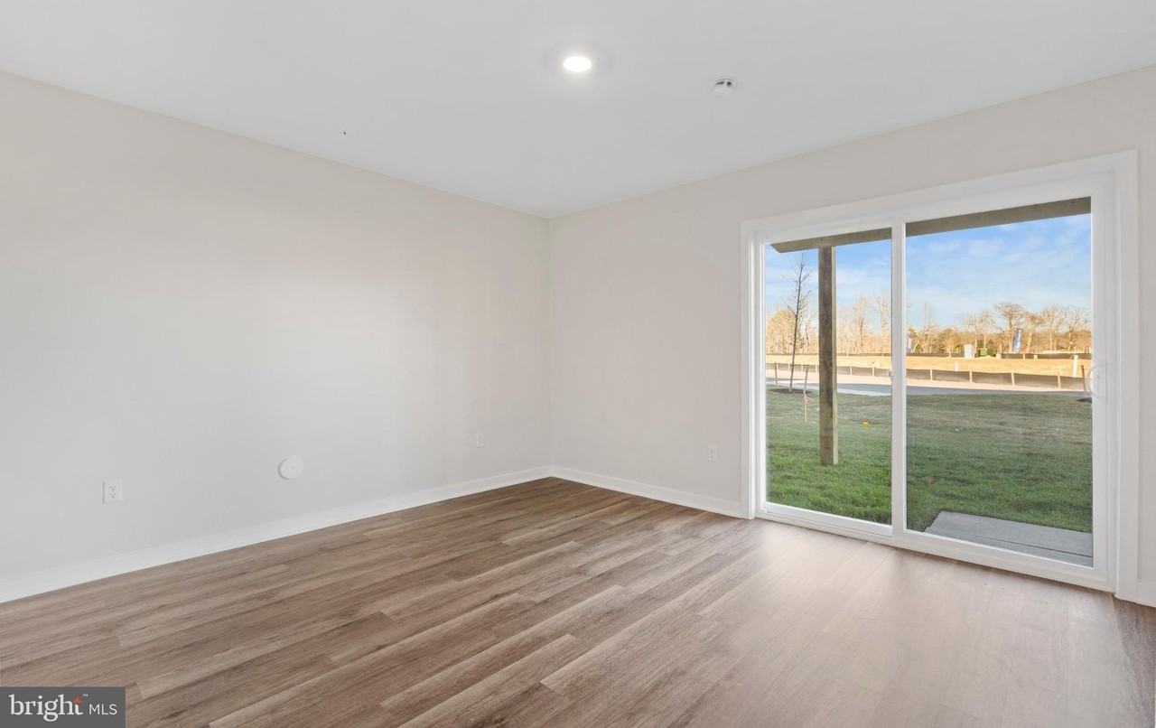 7428 Fern Gully Way - Photo 4 of 33