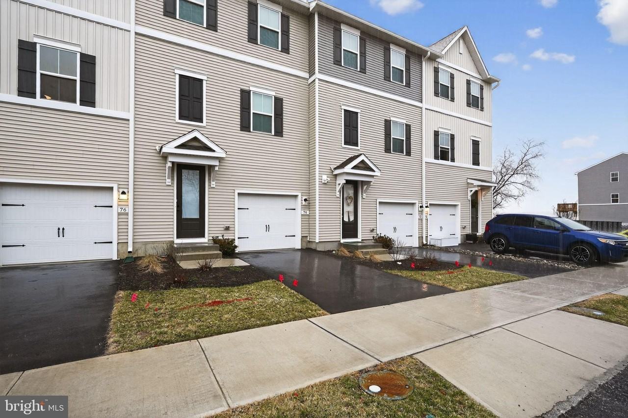 44 Basswood St Unit 602 - Photo 2 of 30