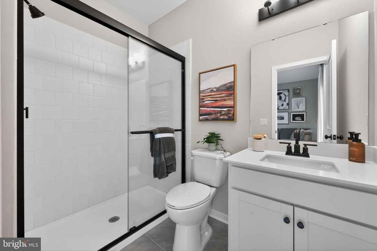 44 Basswood St Unit 602 - Photo 5 of 30