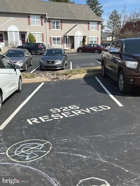 926 Woodlawn Ave - Photo 3 of 27