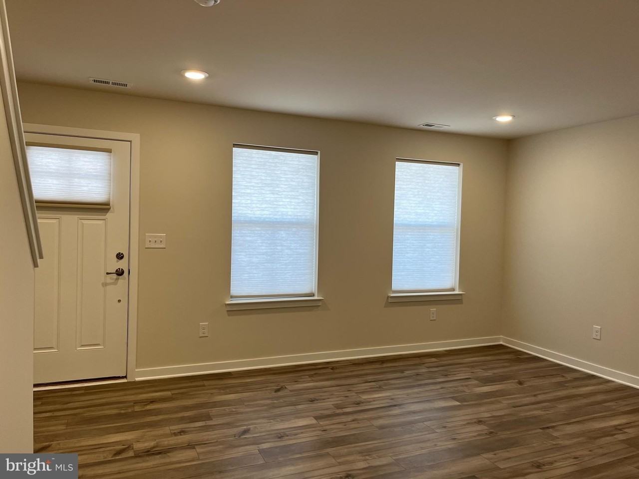 37 E Front St - Photo 6 of 31