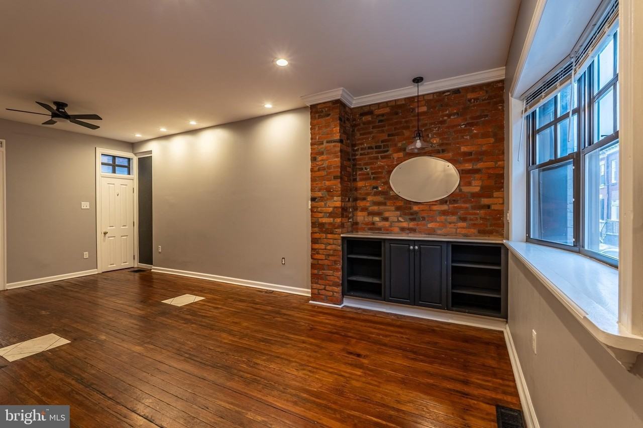 2523 S Rosewood St - Photo 6 of 25