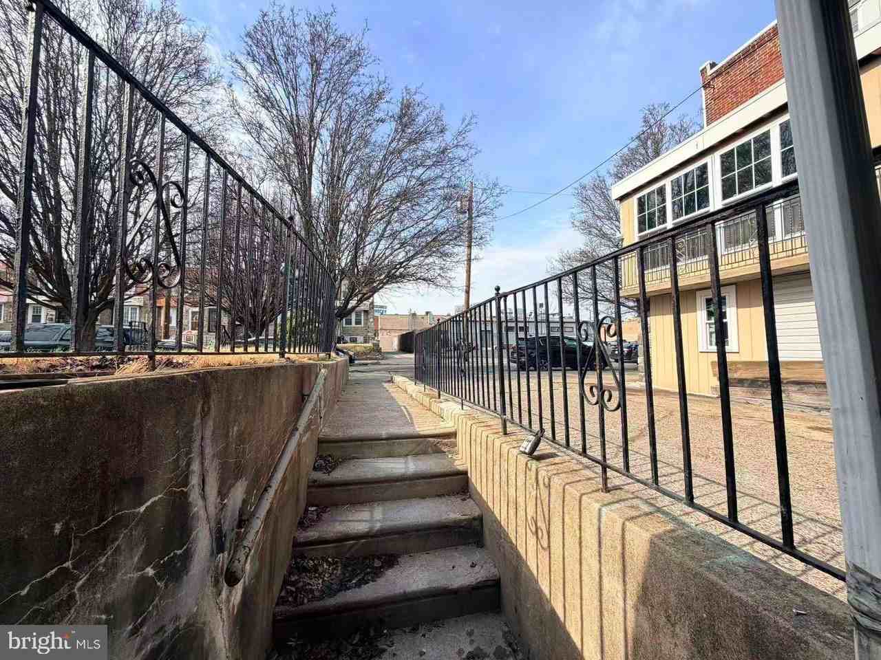 7247 7247 CHARLES Street unit: Basement - Photo 4 of 16