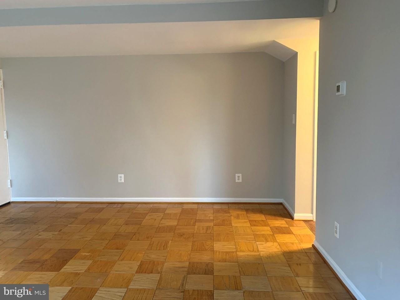 738 N Wakefield St Apt 2 - Photo 4 of 29