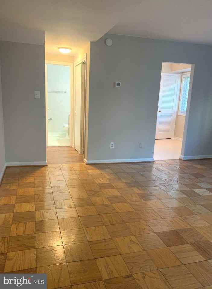 738 N Wakefield St Apt 2 - Photo 5 of 29