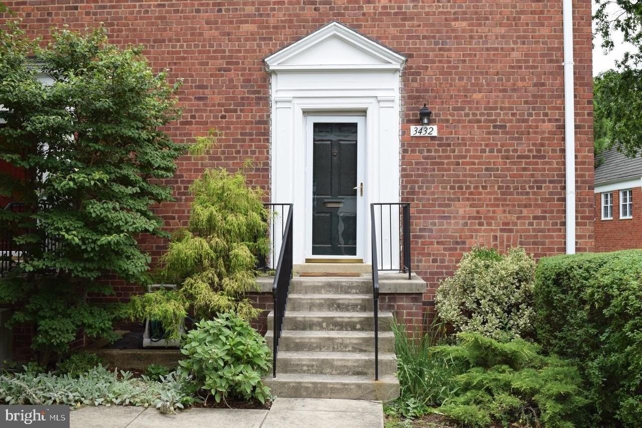 3432 Martha Custis Dr - Photo 2 of 11